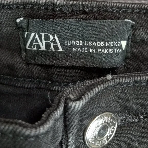 Zara Black High-Rise Frayed Hem Straight Leg Jeans, Size 6 - Picture 5 of 12